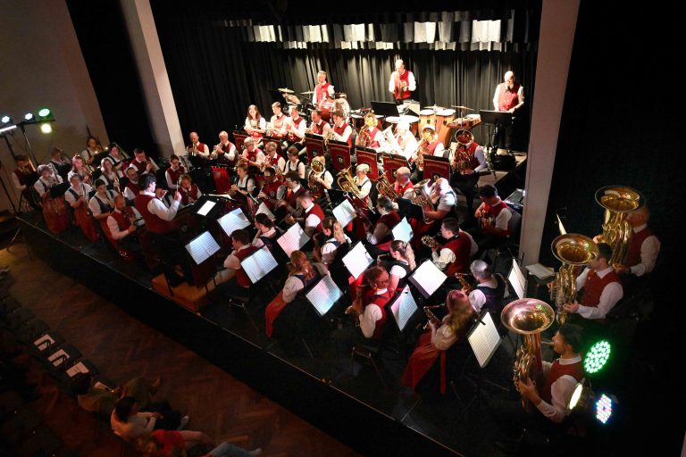 Sommerserenade 2025 des Blasorchesters Ismaning im Bürgersaal